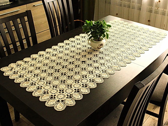 Bieżnik z koronki koniakowskiej 55x115 beżowy