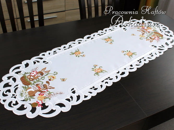 bieżniki wielkanocne "zajączki" białe 40x130