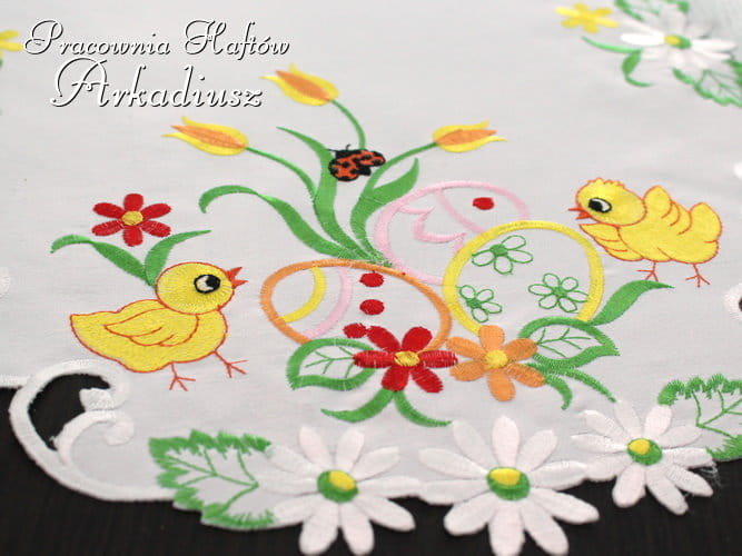 Bieżnik wielkanocny "pisklęta na białym"