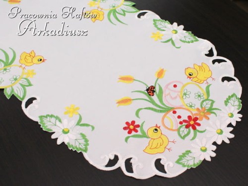 Bieżniki wielkanocne "pisklęta na białym"