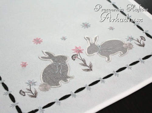 Bieżniki wielkanocne "szare zajączki"