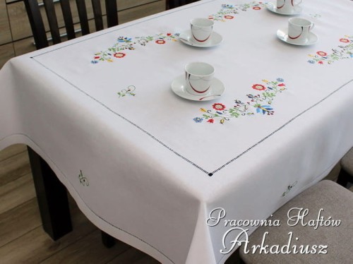 Obrus haftowany kaszubski KASZ04