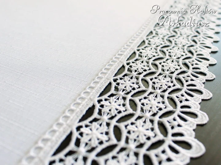 Bieżnik z gipiurą "Julia" biały