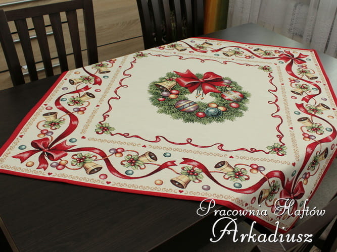 Gobelinowa serweta świąteczna 98x98 "wianek"