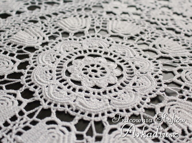 Duża serweta koniakowska 90x150 owal biały