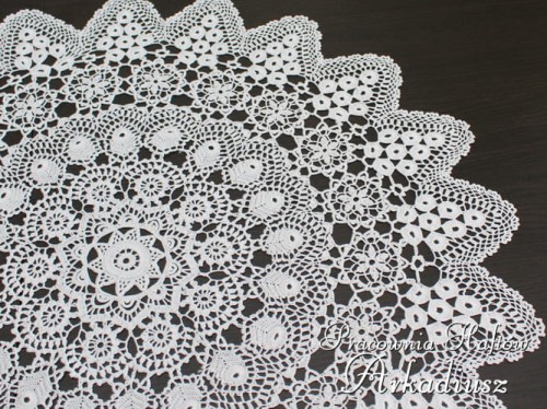 Koronka z Koniakowa Ø 75 biała