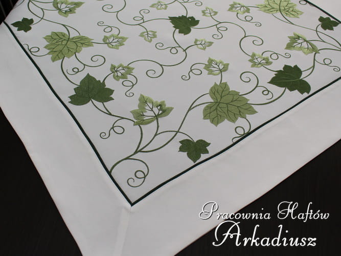 Serwety haftowane "zielone liście"