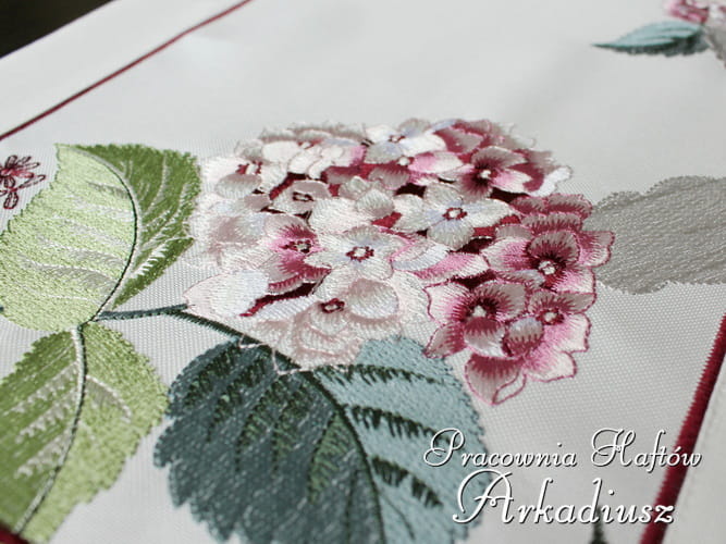 Bieżniki haftowane "hortensje"