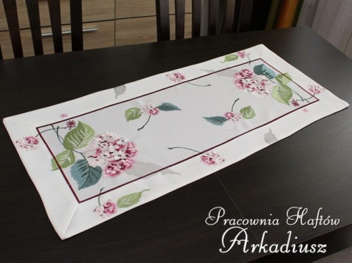 Bieżnik haftowany "Hortensje" 40x90