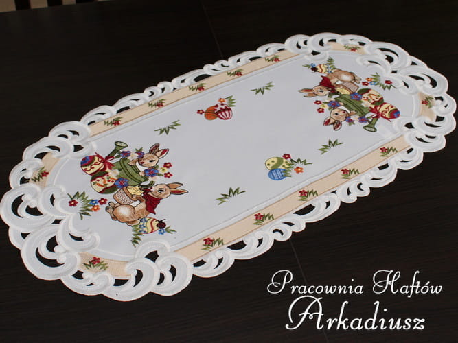 Bieżnik wielkanocny "zajączki z konewką" 35x70