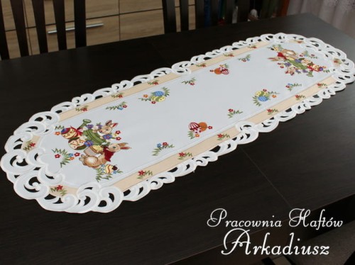 Bieżnik wielkanocny "zajączki z konewką" 40x110