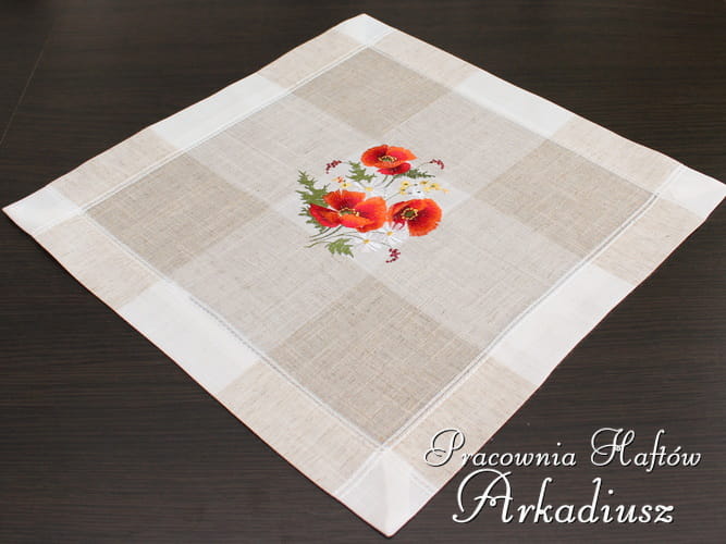 Serweta haftowana "maki na lnie" 40x40