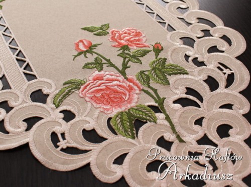 Bieżniki haftowane "Róże" (6075)