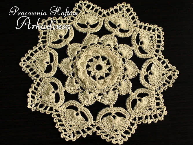 Serwetka koniakowska beżowa Ø 15 cm