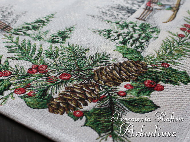 Gobelin świąteczny serweta 98x98 „krasnale na nartach”