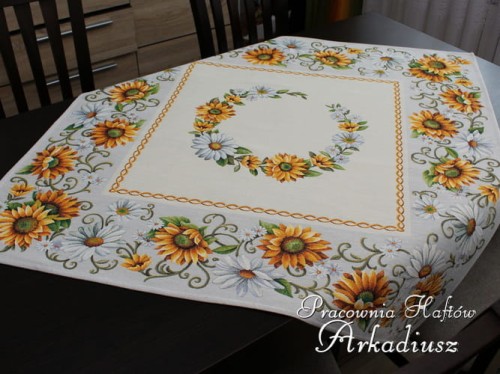 Serweta gobelinowa "słoneczniki" 98X98