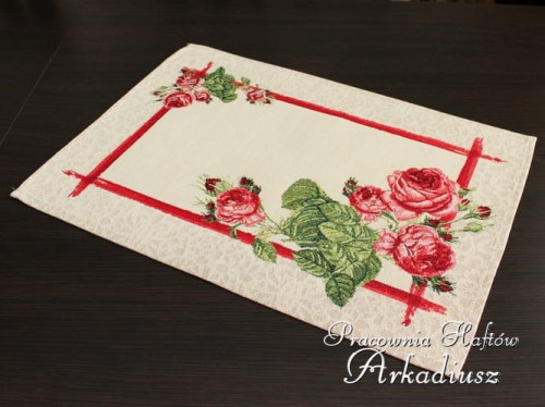 Podkładka gobelinowa 35x45 cm. "Czerwone róże"