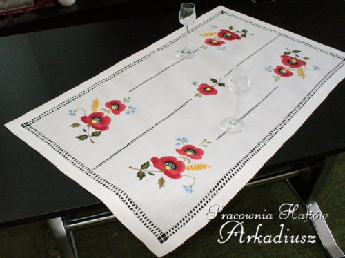 Bieżnik haftowany ręcznie "Maki z kłosem" 49x83