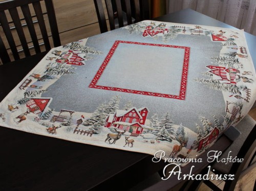 Świąteczna serweta gobelinowa "Czerwony domek" 98x98