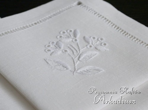 Komplet serwet lnianych z haftem ręcznym 38x38 6 szt  SHM15b