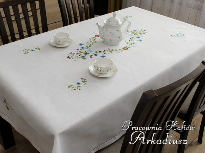 Obrus z haftem kaszubskim 140x180