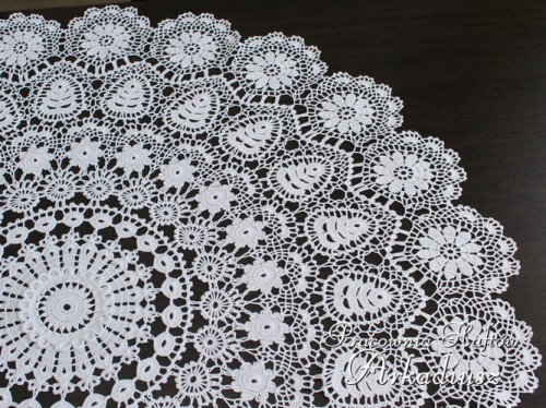 Koronka koniakowska okrągła