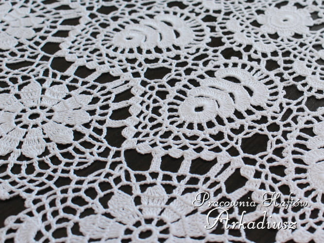 serweta koniakowska o średnicy 90cm