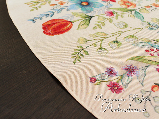 obrus okrągły wykończenie owerlok gobelin kwiaty