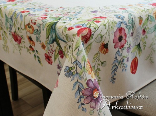 obrus gobelinowy kwiatowy folk zbliżenie wzoru