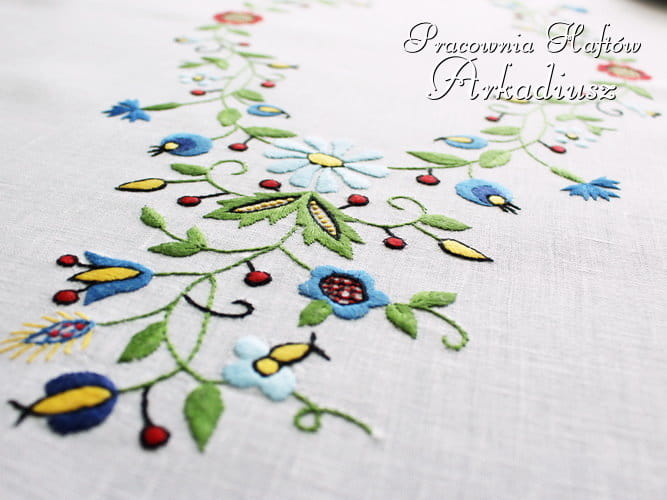 Obrus z haftem kaszubskim (KASZ13)