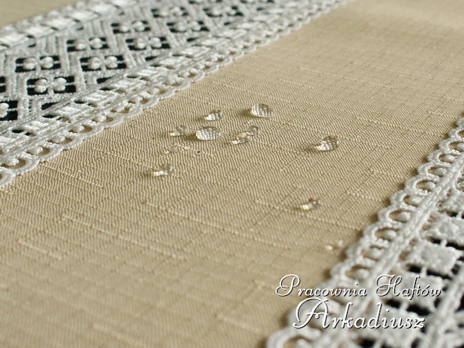 Bieżnik z gipiurą "wstawka" beżowy z kremową koronką
