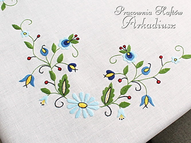 Obrus z haftem kaszubskim (KASZ13)