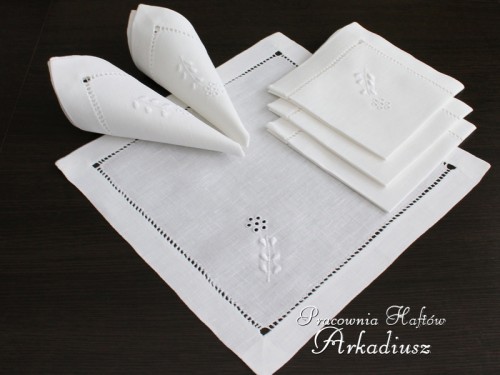 Komplet serwet haftowanych ręcznie 38x38 - 6 szt. (Jaksa)