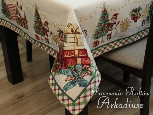 Świąteczny obrus gobelinowy "Kratka"