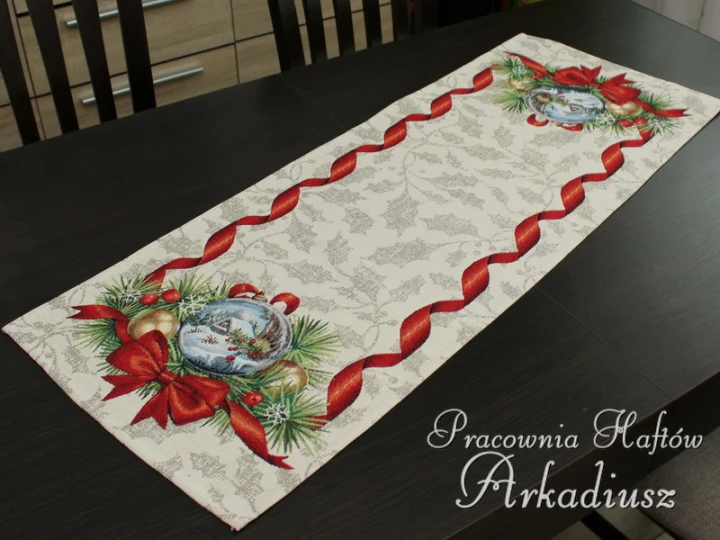 Bieżnik gobelinowy Stroik 38x100 cm z motywem świątecznym do dekoracji mniejszego stołu