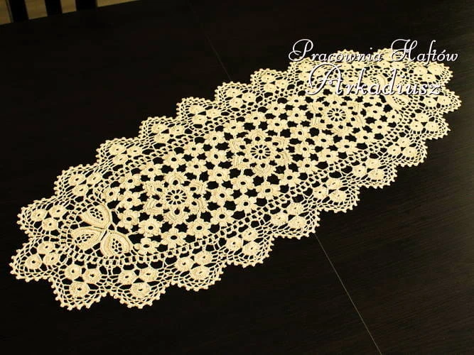 Mały bieżnik koniakowski 25x56 beżowy