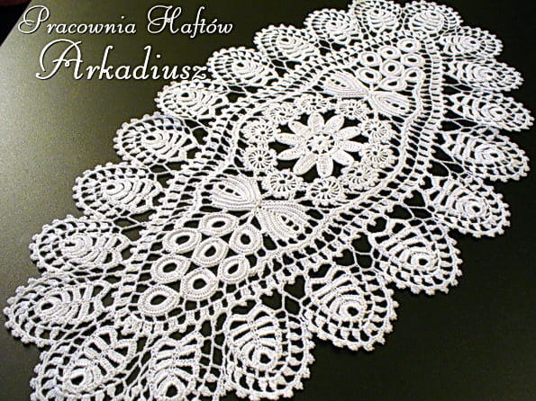 Serweta koniakowska 25x45 biała