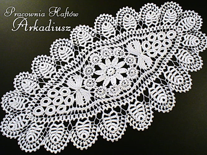 Serweta koniakowska biała owalna