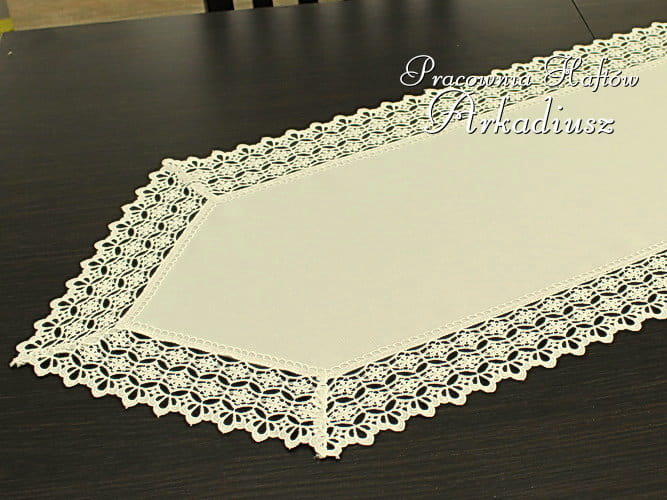 Bieżnik w szpic z gipiurą "Julia" ekri