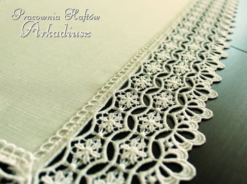 Bieżnik z gipiurą "Julia" rożek ekri