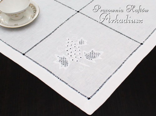 Serweta "Winogrona" haftowana ręcznie 80x80