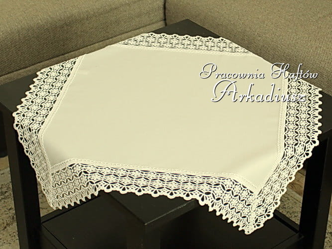 Kwadrat z gipiurą "Julia" ekri