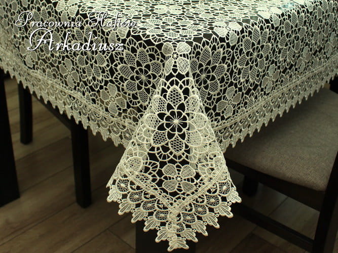 Obrus gipiurowy "Kwiaty" - ekri