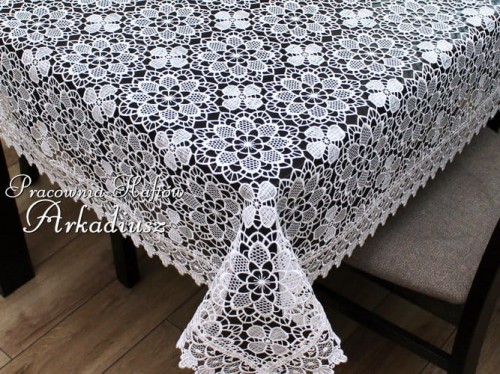 Białe obrusy gipiurowe "Kwiaty"