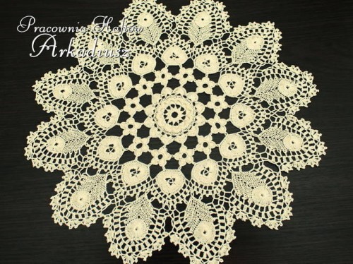 Serweta koniakowska Ø 35 beżowa