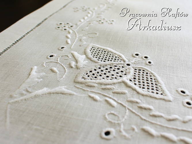 Ręczny haft makowski