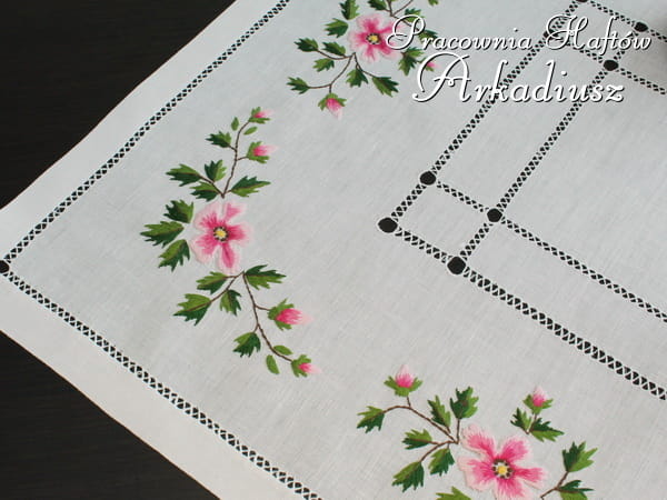 haft ręczny kwiat jabłoni