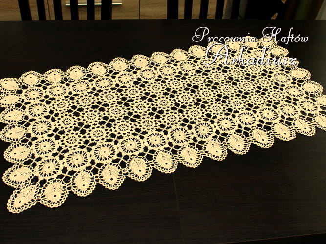 Koronka koniakowska 40x85 beż