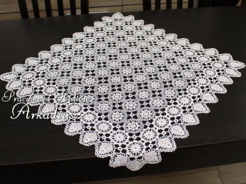 Serweta koniakowska 65x65 biała