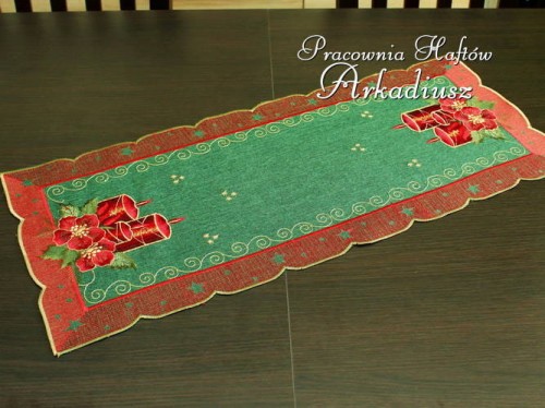 Bieżnik świąteczny "Czerwone  świece"